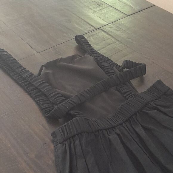 Black jumper backless good condition you never worn - Picture 4 of 4